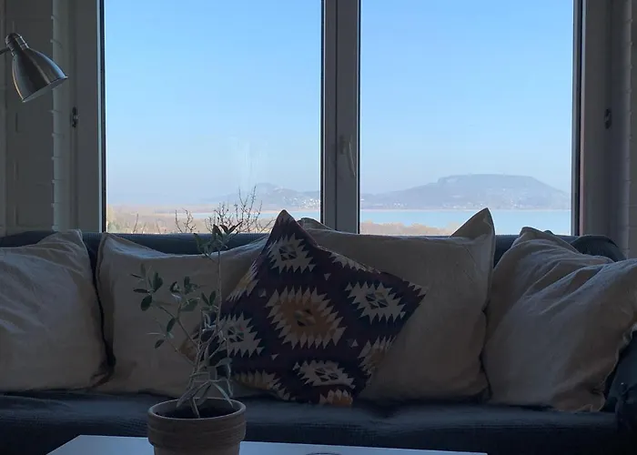 Panorama Balaton Villa *